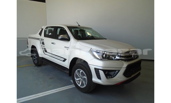 Buy Import 2019 Toyota Hilux in Import - Dubai, Bandarban Buy Import 2019 Toyota Hilux in Import - Dubai, Bandarban