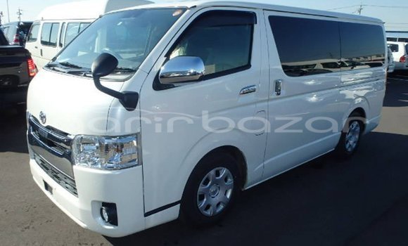 Buy Used 2019 Toyota Hiace in Badarganj, Rangpur Buy Used 2019 Toyota Hiace in Badarganj, Rangpur