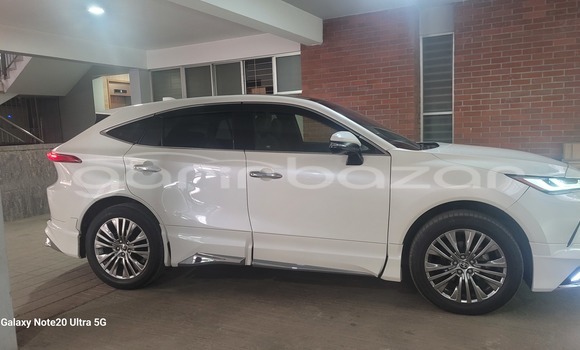 Buy Used 2020 Toyota harrier z leather package in Dhaka, Dhaka Buy Used 2020 Toyota harrier z leather package in Dhaka, Dhaka