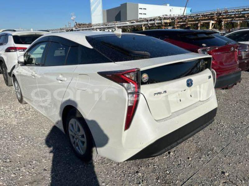Big with watermark toyota prius dhaka dhaka 13285