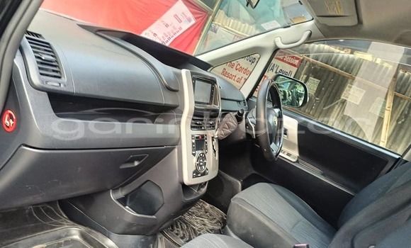 Buy Used 2020 Toyota Noah in Bagerhat, Khulna Buy Used 2020 Toyota Noah in Bagerhat, Khulna