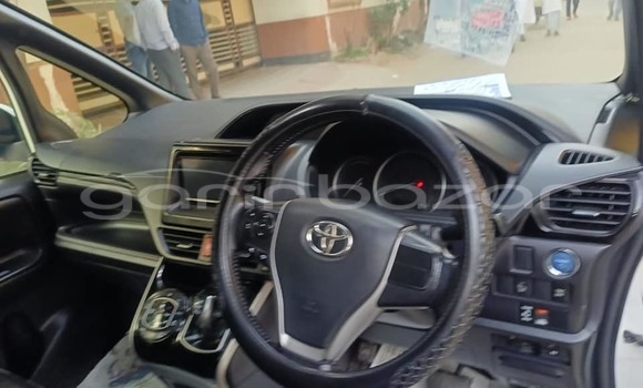 Buy Used 2020 Toyota Noah in Feni, Feni Buy Used 2020 Toyota Noah in Feni, Feni