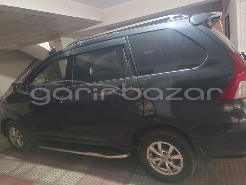 Big with watermark toyota avanza dhaka dhaka 13327