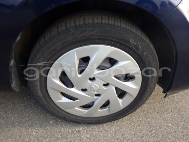 Big with watermark toyota aqua dhaka dhaka 13330