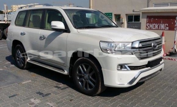 Buy Import 2019 Toyota Land Cruiser in Import - Dubai, Bandarban Buy Import 2019 Toyota Land Cruiser in Import - Dubai, Bandarban