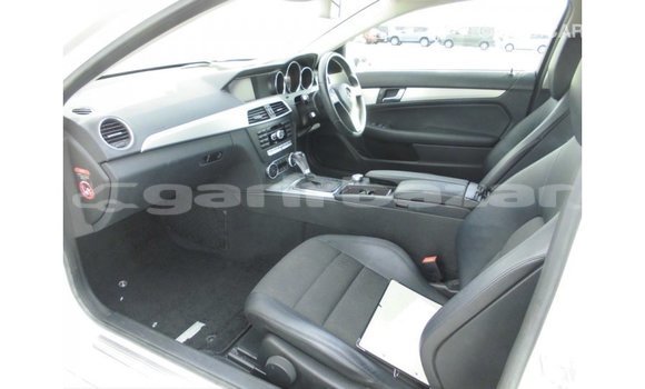 Buy Import 2013 Mercedes-Benz 190 in Import - Dubai, Bandarban Buy Import 2013 Mercedes-Benz 190 in Import - Dubai, Bandarban