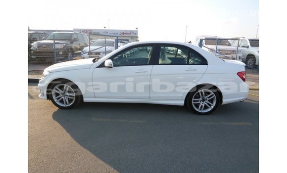 কেনা আমদানি Mercedes-Benz 200 White গাড়ী মধ্যে ইম্পোর্ট - দুবাই মধ্যে Bandarban কেনা আমদানি Mercedes-Benz 200 White গাড়ী মধ্যে ইম্পোর্ট - দুবাই মধ্যে Bandarban