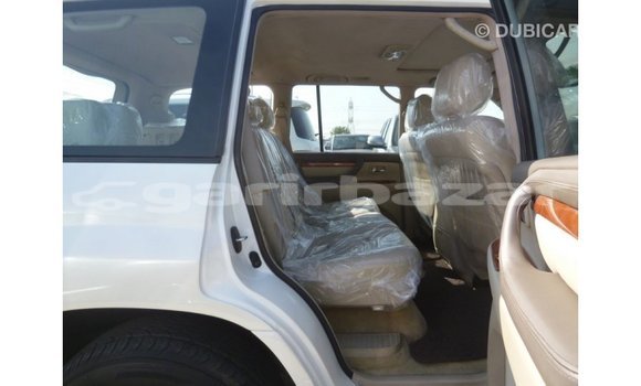Buy Import 2007 Toyota Land Cruiser in Import - Dubai, Bandarban Buy Import 2007 Toyota Land Cruiser in Import - Dubai, Bandarban