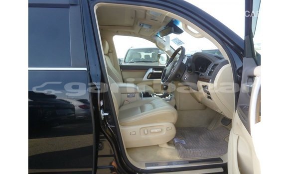 Buy Import 2016 Toyota Land Cruiser in Import - Dubai, Bandarban Buy Import 2016 Toyota Land Cruiser in Import - Dubai, Bandarban