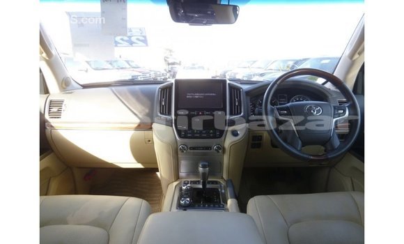 Buy Import 2016 Toyota Land Cruiser in Import - Dubai, Bandarban Buy Import 2016 Toyota Land Cruiser in Import - Dubai, Bandarban