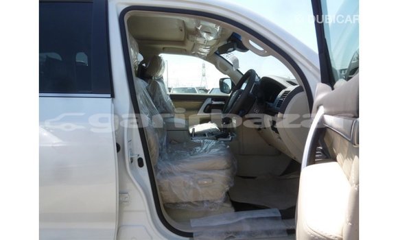 Buy Import 2019 Toyota Land Cruiser in Import - Dubai, Bandarban Buy Import 2019 Toyota Land Cruiser in Import - Dubai, Bandarban