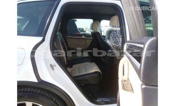 Buy Import 2015 Volkswagen Touareg in Import - Dubai, Bandarban Buy Import 2015 Volkswagen Touareg in Import - Dubai, Bandarban