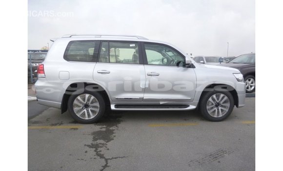 Buy Import 2019 Toyota Land Cruiser in Import - Dubai, Bandarban Buy Import 2019 Toyota Land Cruiser in Import - Dubai, Bandarban