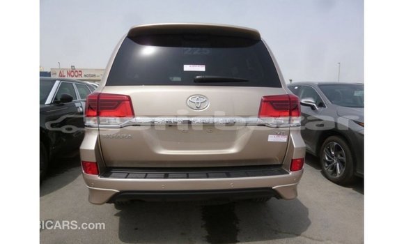 Buy Import 2018 Toyota Land Cruiser in Import - Dubai, Bandarban Buy Import 2018 Toyota Land Cruiser in Import - Dubai, Bandarban