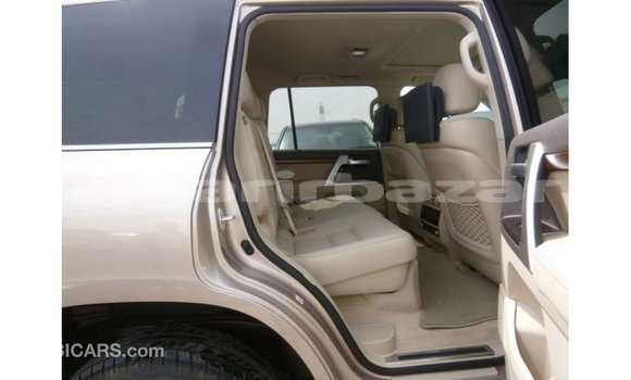 Buy Import 2018 Toyota Land Cruiser in Import - Dubai, Bandarban Buy Import 2018 Toyota Land Cruiser in Import - Dubai, Bandarban