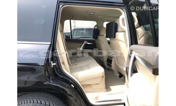 Buy Import 2019 Toyota Land Cruiser in Import - Dubai, Bandarban Buy Import 2019 Toyota Land Cruiser in Import - Dubai, Bandarban