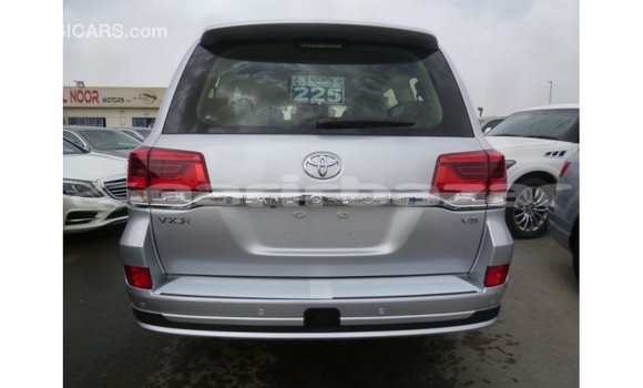 Buy Import 2019 Toyota Land Cruiser in Import - Dubai, Bandarban Buy Import 2019 Toyota Land Cruiser in Import - Dubai, Bandarban