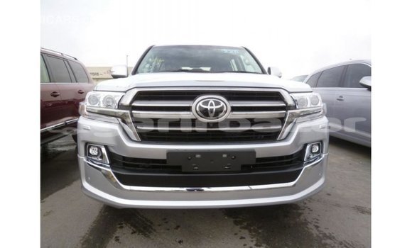 Buy Import 2019 Toyota Land Cruiser in Import - Dubai, Bandarban Buy Import 2019 Toyota Land Cruiser in Import - Dubai, Bandarban
