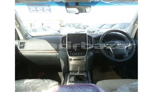 Buy Import 2019 Toyota Land Cruiser in Import - Dubai, Bandarban Buy Import 2019 Toyota Land Cruiser in Import - Dubai, Bandarban