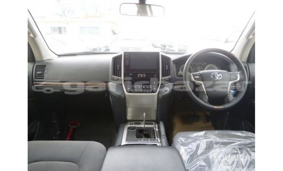 Buy Import 2018 Toyota Land Cruiser in Import - Dubai, Bandarban Buy Import 2018 Toyota Land Cruiser in Import - Dubai, Bandarban