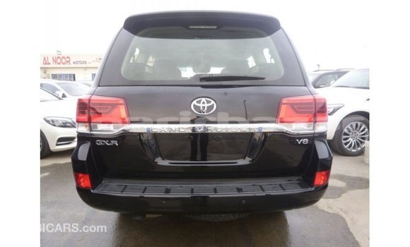 Buy Import 2018 Toyota Land Cruiser in Import - Dubai, Bandarban Buy Import 2018 Toyota Land Cruiser in Import - Dubai, Bandarban