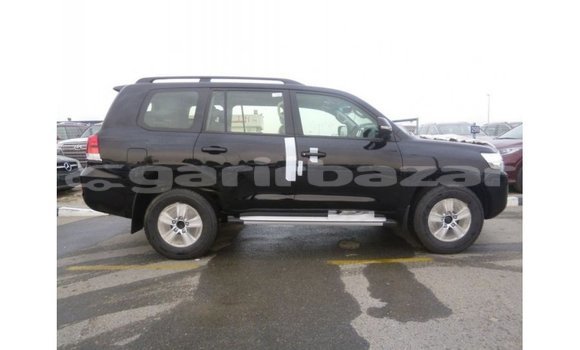 Buy Import 2018 Toyota Land Cruiser in Import - Dubai, Bandarban Buy Import 2018 Toyota Land Cruiser in Import - Dubai, Bandarban