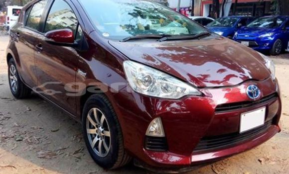 Buy Used 2012 Toyota AQUA in Dhaka, Dhaka