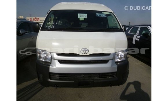 কেনা আমদানি Toyota Hiace White গাড়ী মধ্যে ইম্পোর্ট - দুবাই মধ্যে Bandarban কেনা আমদানি Toyota Hiace White গাড়ী মধ্যে ইম্পোর্ট - দুবাই মধ্যে Bandarban