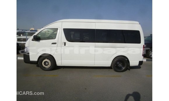 কেনা আমদানি Toyota Hiace White গাড়ী মধ্যে ইম্পোর্ট - দুবাই মধ্যে Bandarban কেনা আমদানি Toyota Hiace White গাড়ী মধ্যে ইম্পোর্ট - দুবাই মধ্যে Bandarban