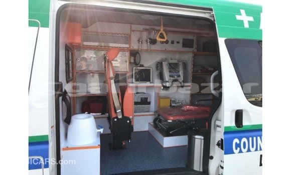 Buy Import 2019 Toyota Hiace in Import - Dubai, Bandarban Buy Import 2019 Toyota Hiace in Import - Dubai, Bandarban