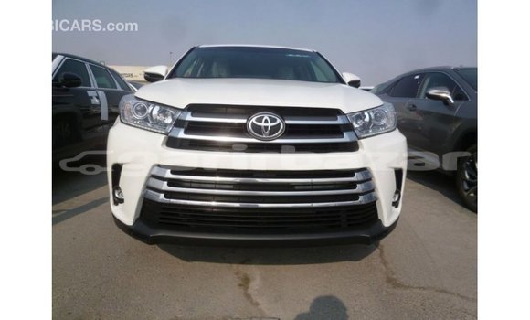 Buy Import 2015 Toyota Kluger in Import - Dubai, Bandarban Buy Import 2015 Toyota Kluger in Import - Dubai, Bandarban