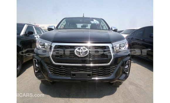 Buy Import 2018 Toyota Hilux in Import - Dubai, Bandarban Buy Import 2018 Toyota Hilux in Import - Dubai, Bandarban