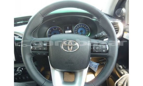 Buy Import 2018 Toyota Hilux in Import - Dubai, Bandarban Buy Import 2018 Toyota Hilux in Import - Dubai, Bandarban
