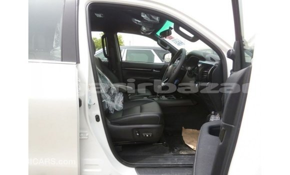 Buy Import 2018 Toyota Hilux in Import - Dubai, Bandarban Buy Import 2018 Toyota Hilux in Import - Dubai, Bandarban