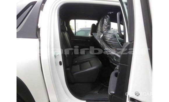 Buy Import 2018 Toyota Hilux in Import - Dubai, Bandarban Buy Import 2018 Toyota Hilux in Import - Dubai, Bandarban
