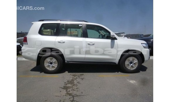 Buy Import 2018 Toyota Land Cruiser in Import - Dubai, Bandarban Buy Import 2018 Toyota Land Cruiser in Import - Dubai, Bandarban
