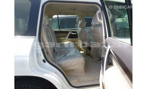 Buy Import 2018 Toyota Land Cruiser in Import - Dubai, Bandarban Buy Import 2018 Toyota Land Cruiser in Import - Dubai, Bandarban