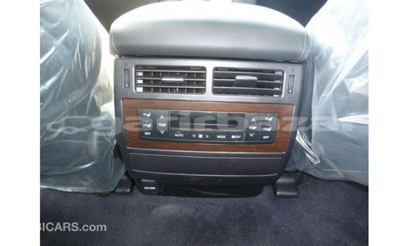 Buy Import 2018 Toyota Land Cruiser in Import - Dubai, Bandarban Buy Import 2018 Toyota Land Cruiser in Import - Dubai, Bandarban