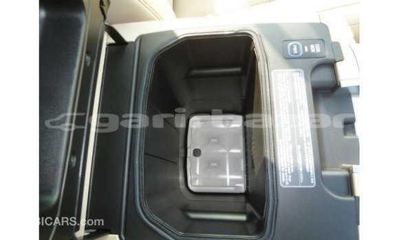 Buy Import 2018 Toyota Land Cruiser in Import - Dubai, Bandarban Buy Import 2018 Toyota Land Cruiser in Import - Dubai, Bandarban