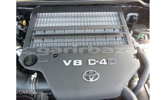 Buy Import 2018 Toyota Land Cruiser in Import - Dubai, Bandarban Buy Import 2018 Toyota Land Cruiser in Import - Dubai, Bandarban