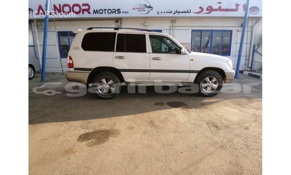 Buy Import 2005 Toyota Land Cruiser in Import - Dubai, Bandarban Buy Import 2005 Toyota Land Cruiser in Import - Dubai, Bandarban