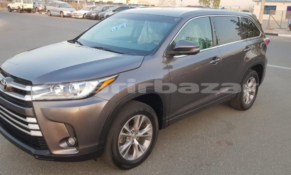 Buy Import 2014 Toyota Highlander in Import - Dubai, Bandarban Buy Import 2014 Toyota Highlander in Import - Dubai, Bandarban