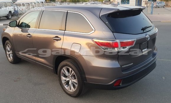 Buy Import 2014 Toyota Highlander in Import - Dubai, Bandarban Buy Import 2014 Toyota Highlander in Import - Dubai, Bandarban