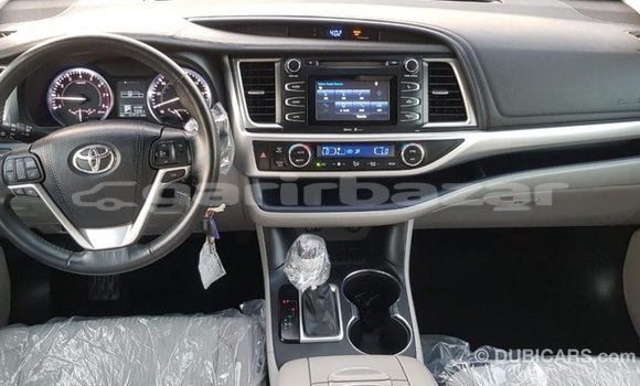 Buy Import 2014 Toyota Highlander in Import - Dubai, Bandarban Buy Import 2014 Toyota Highlander in Import - Dubai, Bandarban