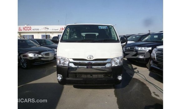 কেনা আমদানি Toyota Hiace White গাড়ী মধ্যে ইম্পোর্ট - দুবাই মধ্যে Bandarban কেনা আমদানি Toyota Hiace White গাড়ী মধ্যে ইম্পোর্ট - দুবাই মধ্যে Bandarban