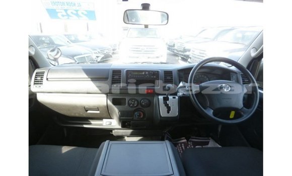 Buy Import 2014 Toyota Hiace in Import - Dubai, Bandarban Buy Import 2014 Toyota Hiace in Import - Dubai, Bandarban