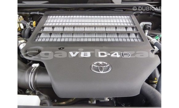 Buy Import 2019 Toyota Land Cruiser in Import - Dubai, Bandarban Buy Import 2019 Toyota Land Cruiser in Import - Dubai, Bandarban