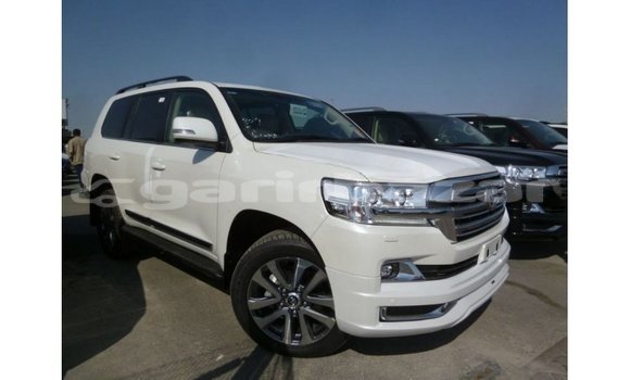 Buy Import 2019 Toyota Land Cruiser in Import - Dubai, Bandarban Buy Import 2019 Toyota Land Cruiser in Import - Dubai, Bandarban