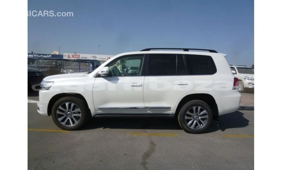 Buy Import 2019 Toyota Land Cruiser in Import - Dubai, Bandarban Buy Import 2019 Toyota Land Cruiser in Import - Dubai, Bandarban
