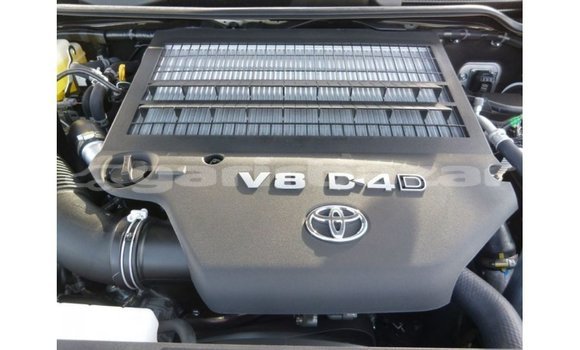 Buy Import 2019 Toyota Land Cruiser in Import - Dubai, Bandarban Buy Import 2019 Toyota Land Cruiser in Import - Dubai, Bandarban